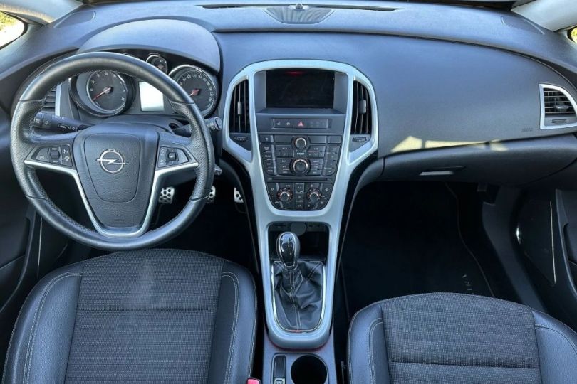 OPEL Astra GTC 1.6i 16V Sport, Usagé, Suisse, Hunenberg