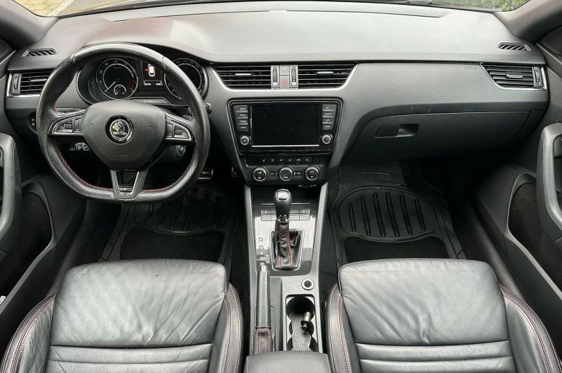 SKODA Octavia Combi 2.0 TSI RS Prag, Usato, Svizzera, Horgenberg