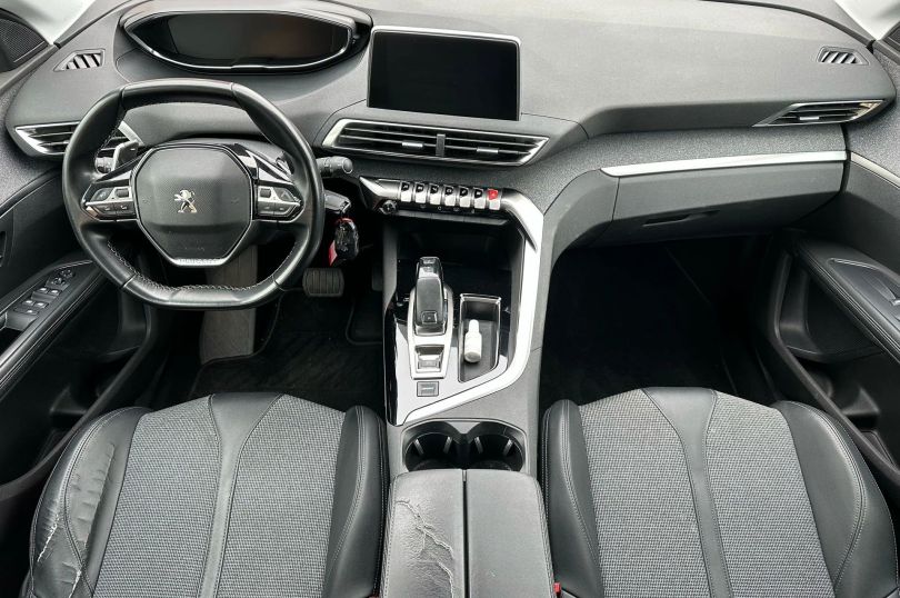 PEUGEOT 5008 1.6 Pure Tech GT LineEAT8, Gebraucht, Schweiz, Horgenberg