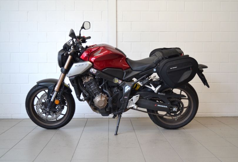 Honda CB 650 R, Usato, Svizzera, Camorino