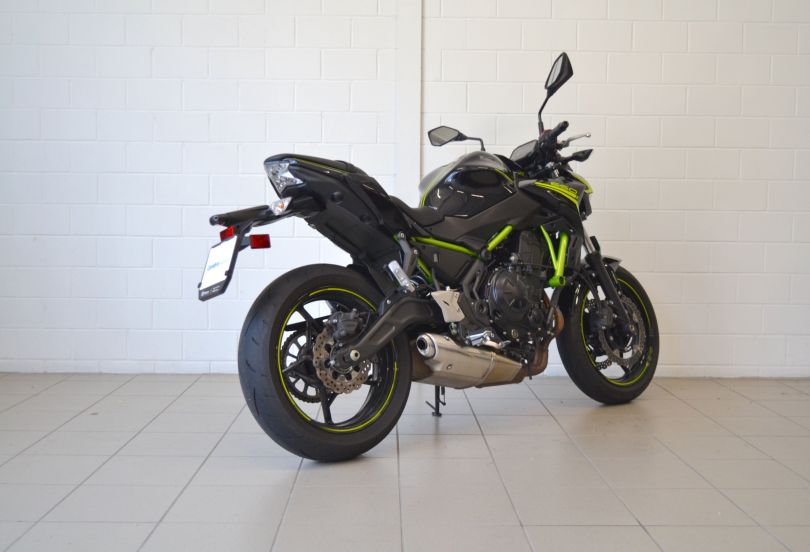 Kawasaki Z650 ABS, Gebraucht, Schweiz, Camorino