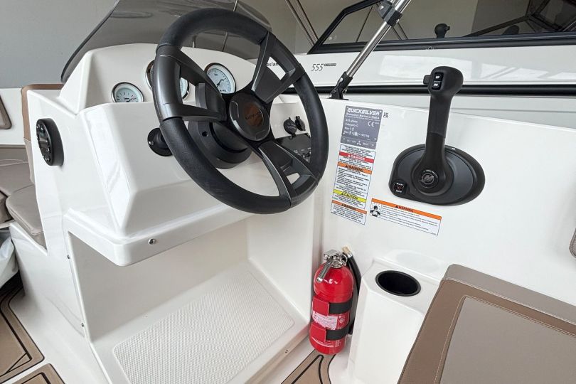Quicksilver 475 Axess, Schweiz, Caslano