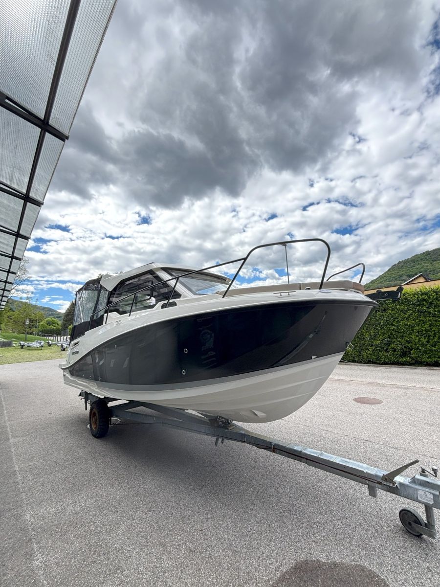 Quicksilver 705 Weekend, Schweiz, Caslano