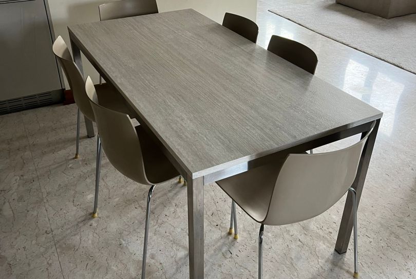 Modern Table, Suisse, Lugano