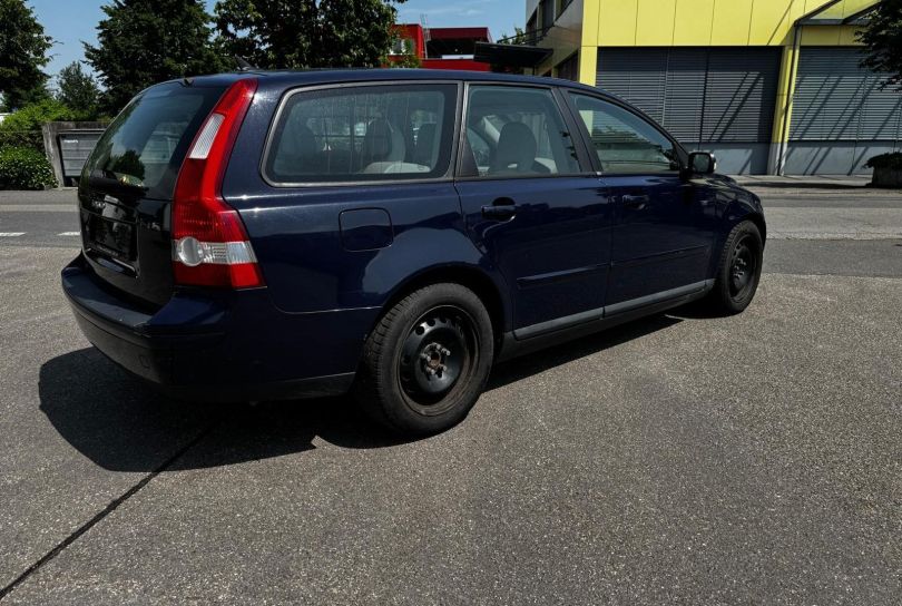 VOLVO V50 2.4I, Usato, Svizzera, Hunenberg