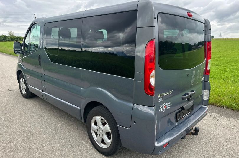RENAULT Trafic 2.0 dCi Eco Grand Passenger Black E, Usagé, Suisse, Hunenberg