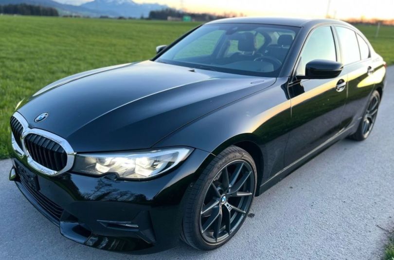 BMW 320i Steptronic Sport Line, Used, Switzerland, Hunenberg