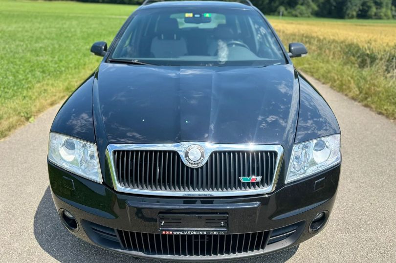 SKODA Octavia 2.0 TFSI RS, Usato, Svizzera, Hunenberg
