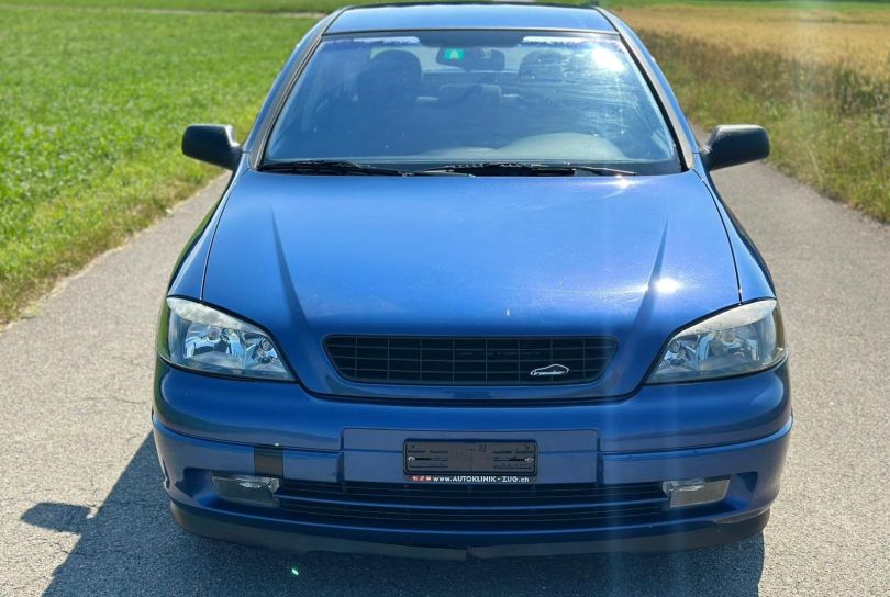 OPEL Astra 2.2i 16V Edition 2000, Gebraucht, Schweiz, Hunenberg