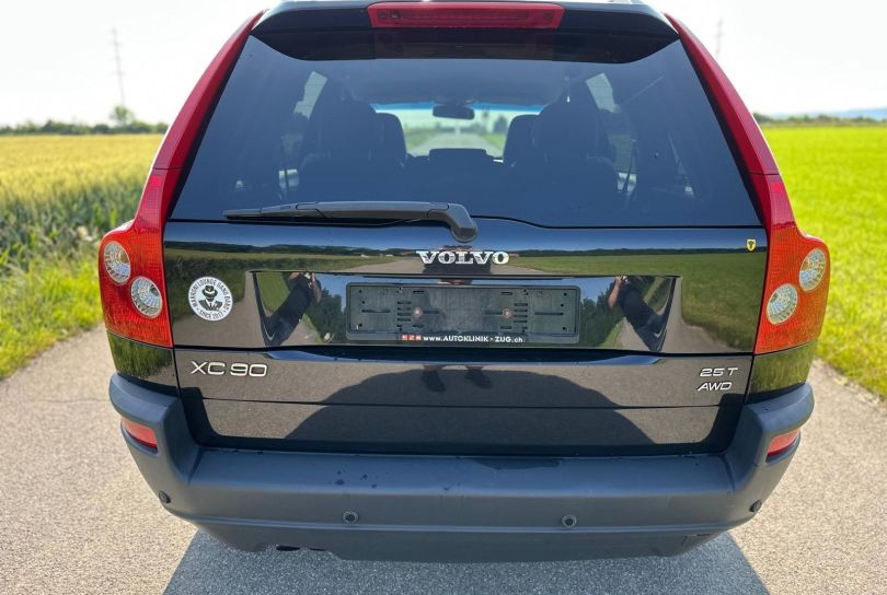 VOLVO XC90 2.5T AWD Momentum, Usato, Svizzera, Hunenberg