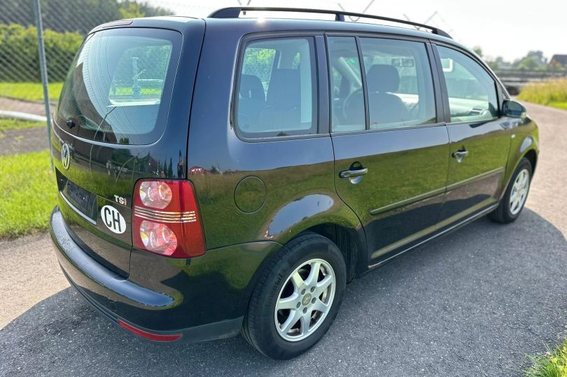 VW Touran 1.4 TSI Highline, Usato, Svizzera, Hunenberg