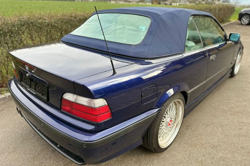 BMW 320i Cabrio Sport, Usagé, Suisse, Hunenberg