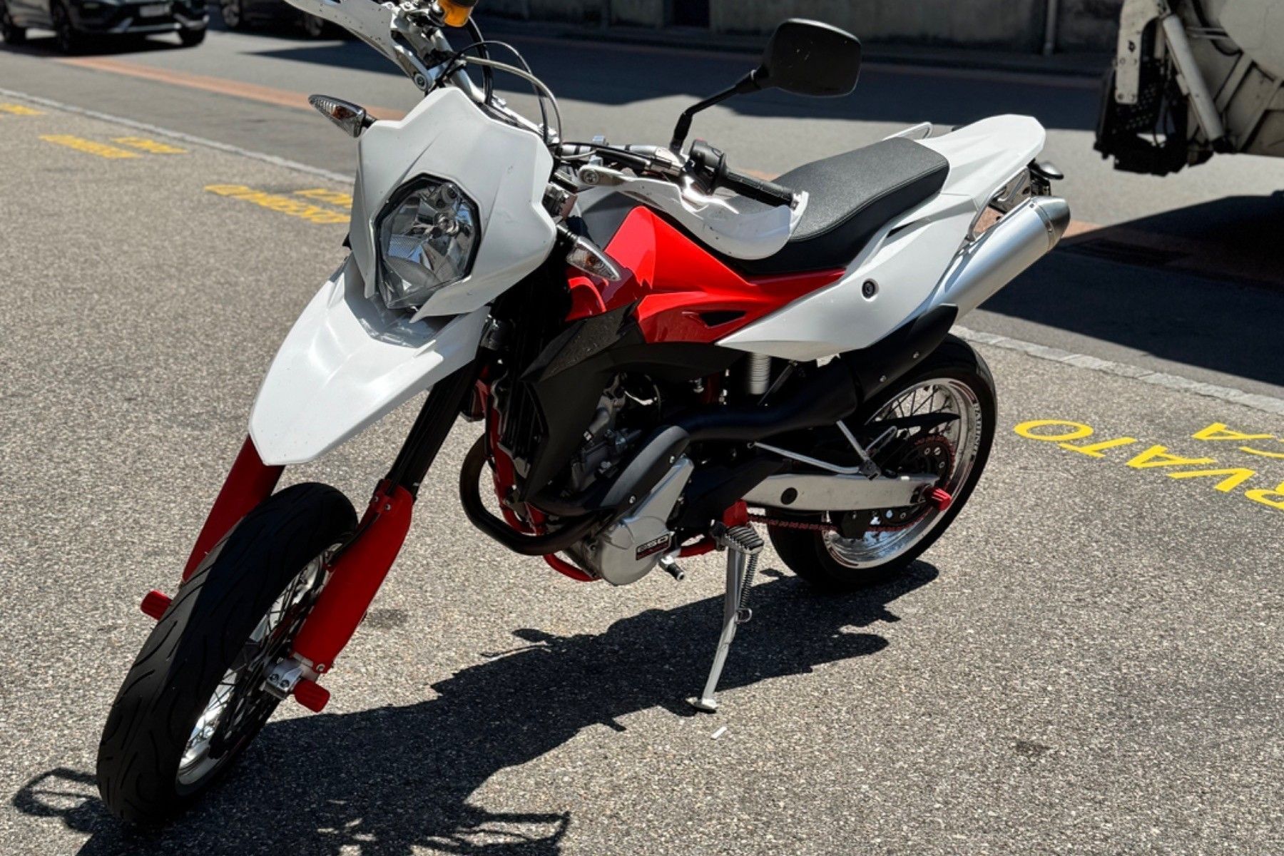 SWM SM 650 R, Usato, Svizzera, Riazzino