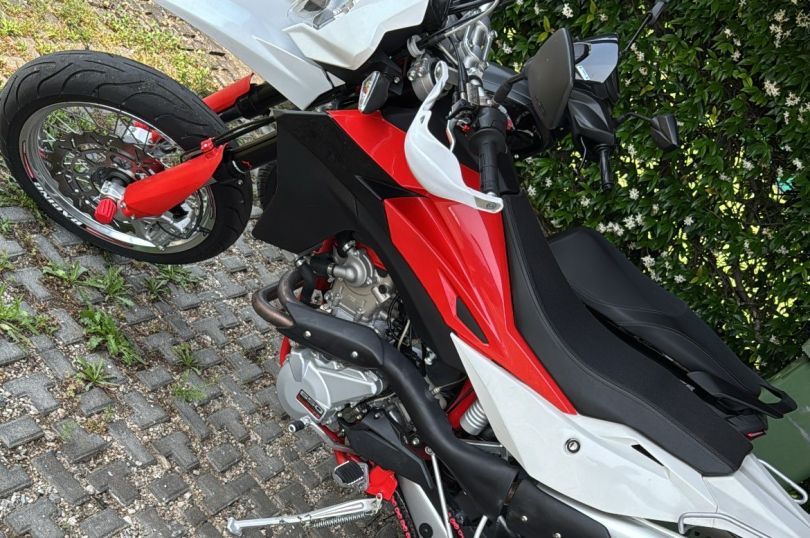 SWM SM 650 R, Usato, Svizzera, Riazzino