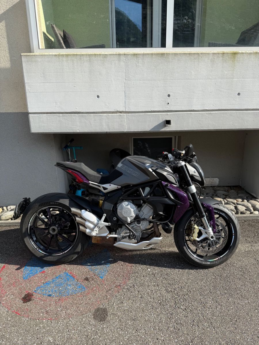 MV Agusta, Usagé, Suisse, Contone