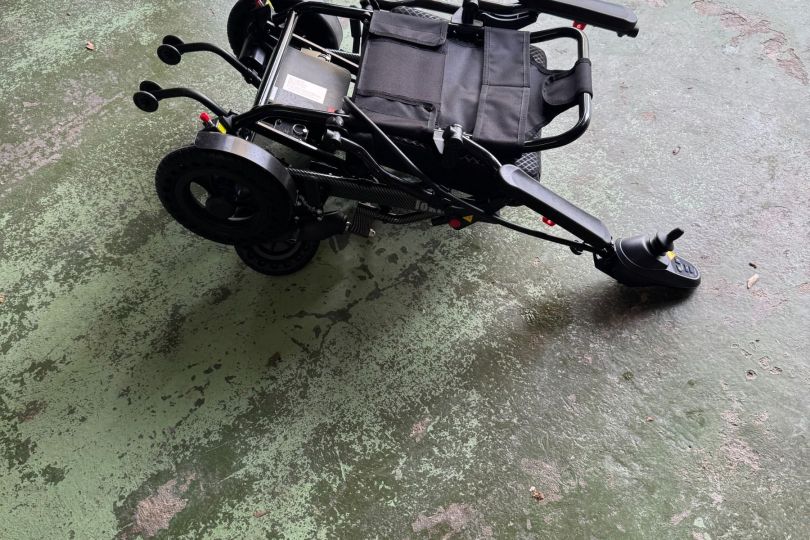 Sedia a rotelle elettrica ultraleggera per adulti, Switzerland, Lugano