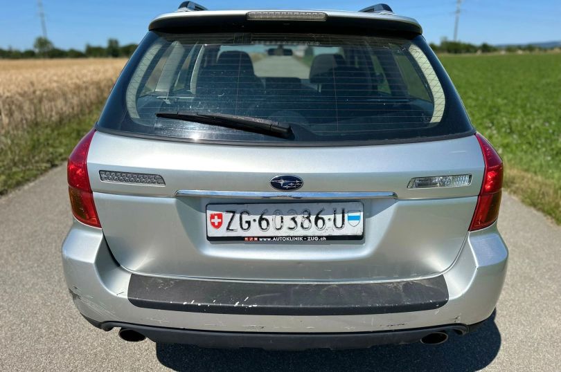 SUBARU Outback 2.5i AWD, Usato, Svizzera, Hunenberg