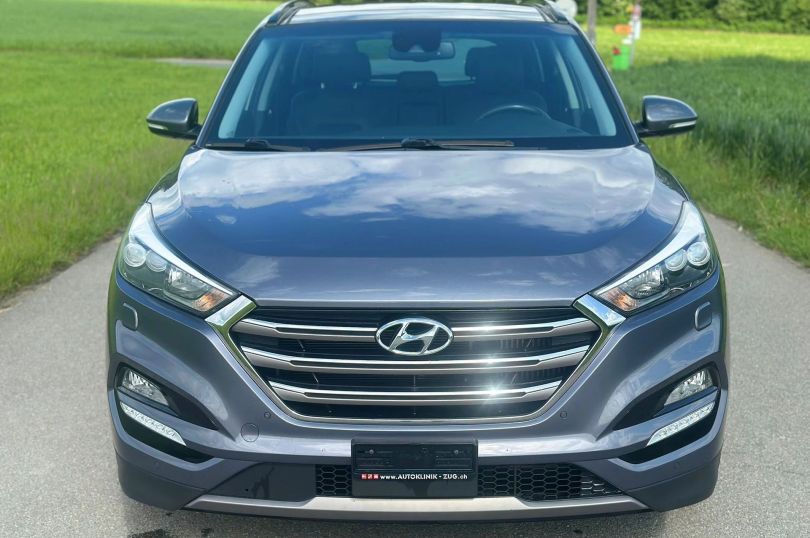 HYUNDAI Tucson 2.0 CRDI Vertex 4WD Automatic, Gebraucht, Schweiz, Hunenberg