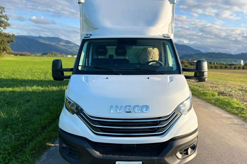 IVECO 35 S 18H A8, Nouveau, Suisse, Hunenberg