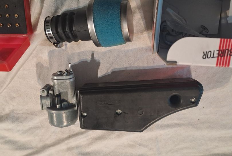 set di carburatore , filtri e getti per motorino, Switzerland, Riva San Vitale