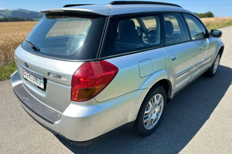 SUBARU Outback 2.5i AWD, Usato, Svizzera, Hunenberg