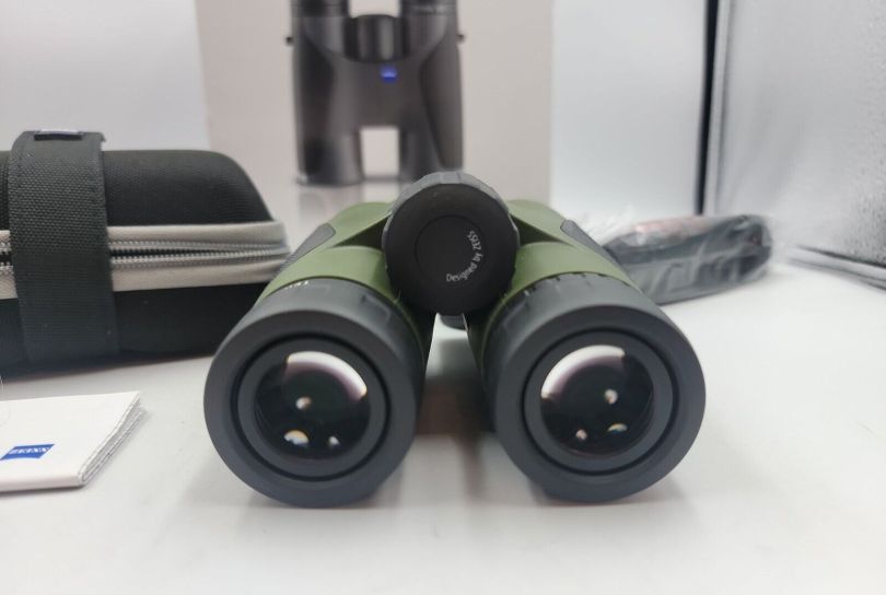 ZEISS Terra ED 10x 42 MM Binoculars, Suisse, Lausanne