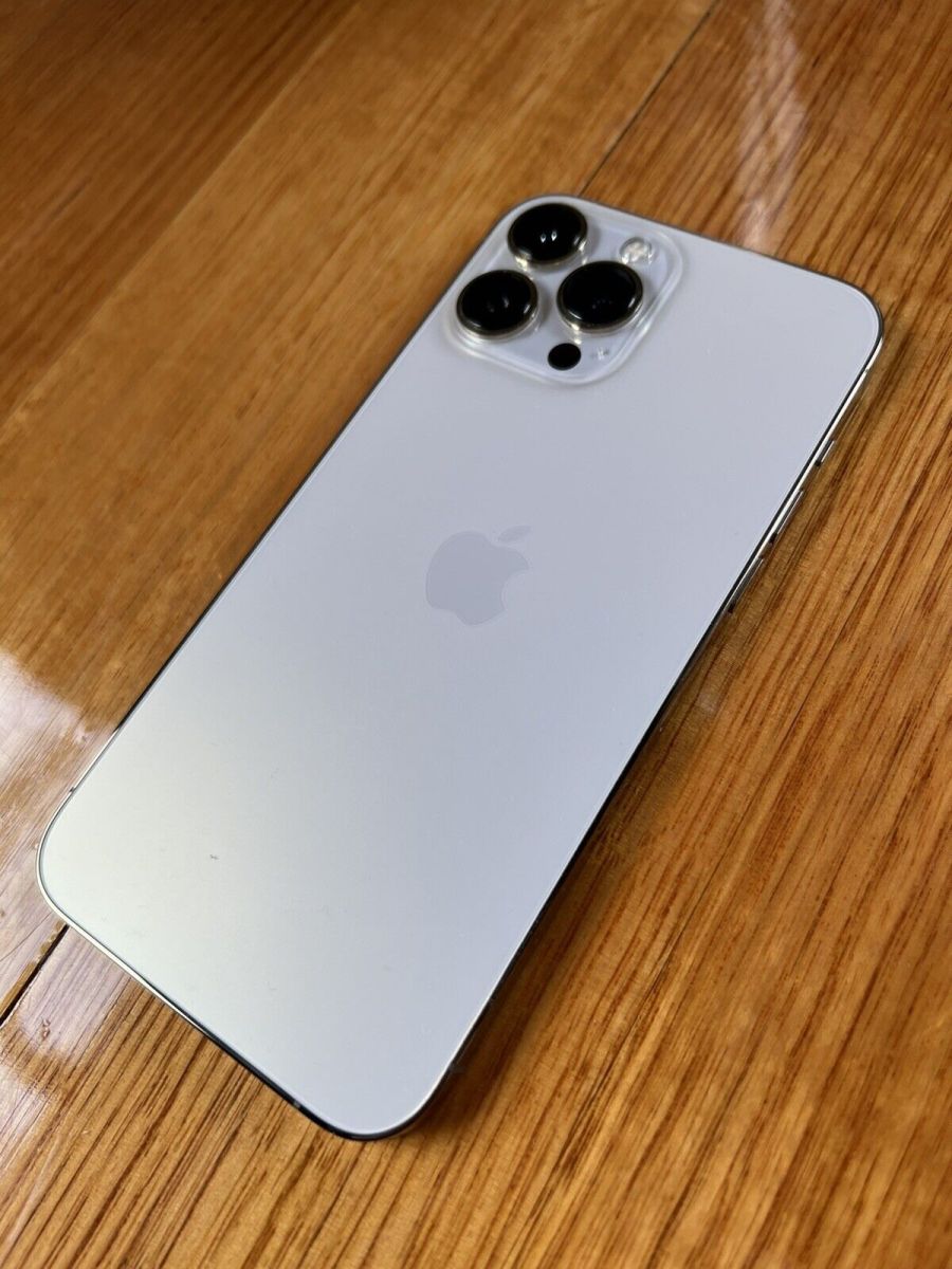 Apple iPhone 13Pro シルバー　256GB iPhone 13 Pro 256GB Silber refurbished