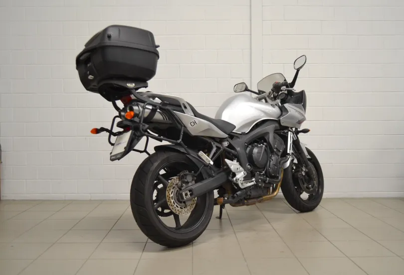YAMAHA FZ 6 Fazer S, Usagé, Suisse, Camorino