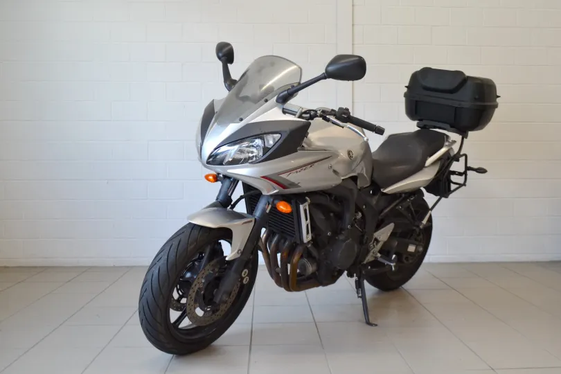 YAMAHA FZ 6 Fazer S, Usagé, Suisse, Camorino