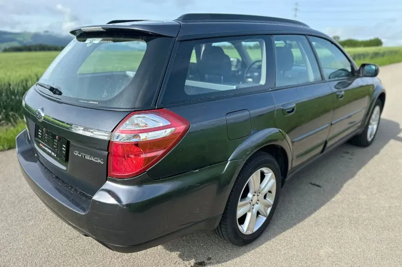 SUBARU Outback 2.5i AWD Swiss Automatic, Used, Switzerland, Hunenberg
