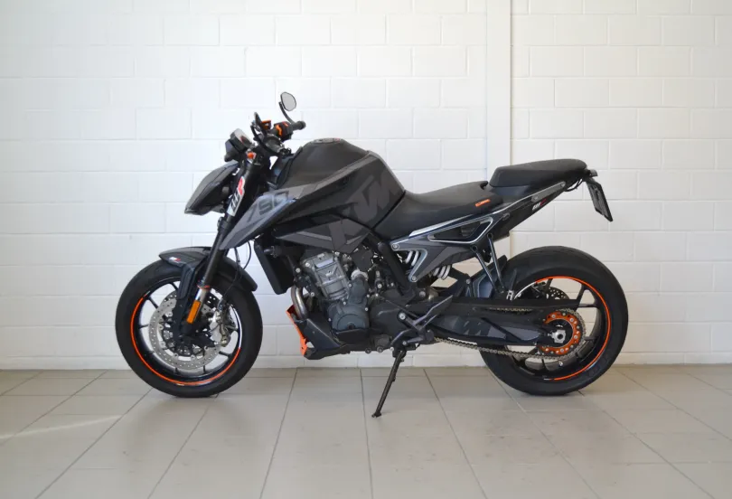 KTM 790 Duke L, Usagé, Suisse, Camorino