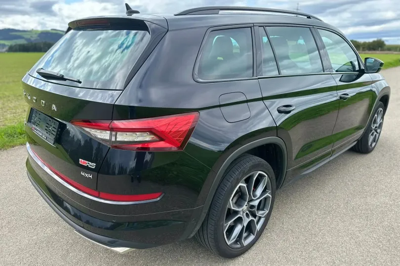 SKODA Kodiaq 2.0 Bi-TDI SCR RS 4x4 DSG, Usato, Svizzera, Hunenberg