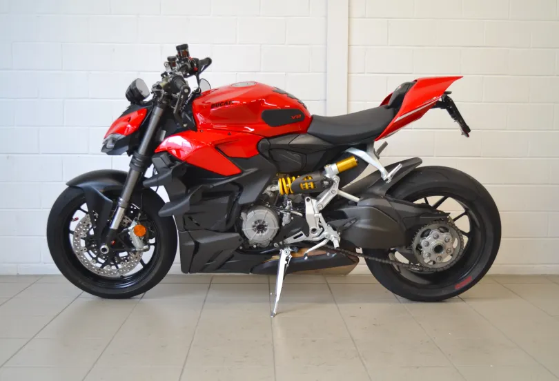 DUCATI Streetfighter 955 V2, Usato, Svizzera, Camorino