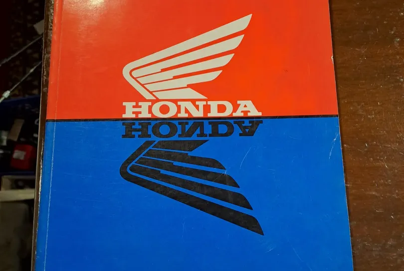 Manuale Honda CBR900RRT Fire Blade, Usagé, Suisse, Riva San Vitale