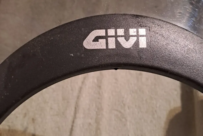 parabrezza universale Givi, Gebraucht, Schweiz, Riva San Vitale