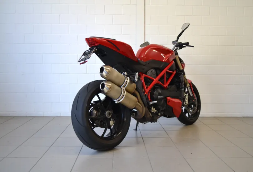 DUCATI Streetfighter 848, Used, Switzerland, Camorino