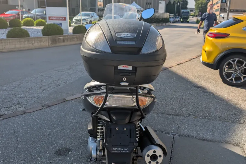 Kymco People One, Usagé, Suisse