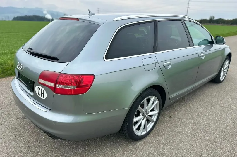 AUDI A6 Avant 4.2 V8 FSI quattro tiptronic, Used, Switzerland, Hunenberg
