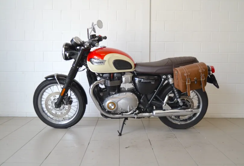 TRIUMPH Bonneville T100 35kW, Usato, Svizzera, Camorino
