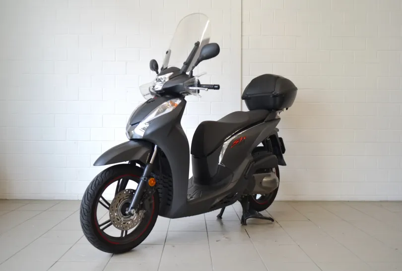 Honda SH 300, Usato, Svizzera, Camorino