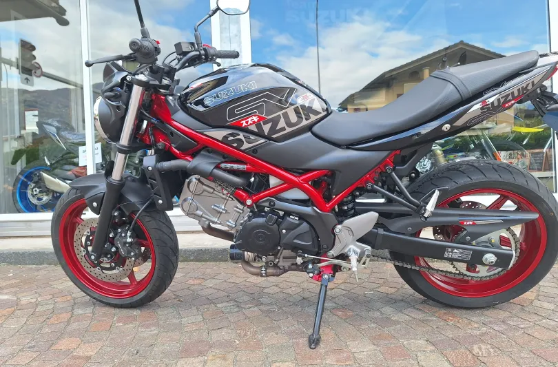 SUZUKI SV 650 35KW, Gebraucht, Schweiz, Giubiasco