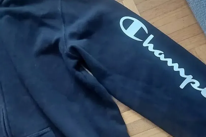 Champion Hoodie, Schweiz, Wetzikon