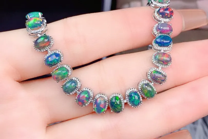 Natürliche Bunte Schwarz Opal Armband Weibliche Kr, Suisse, Schaffhausen