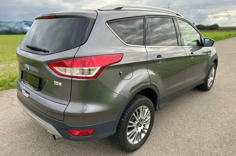 FORD Kuga 2.0 TDCi Titanium 4WD PowerShift, Gebraucht, Schweiz, Hunenberg