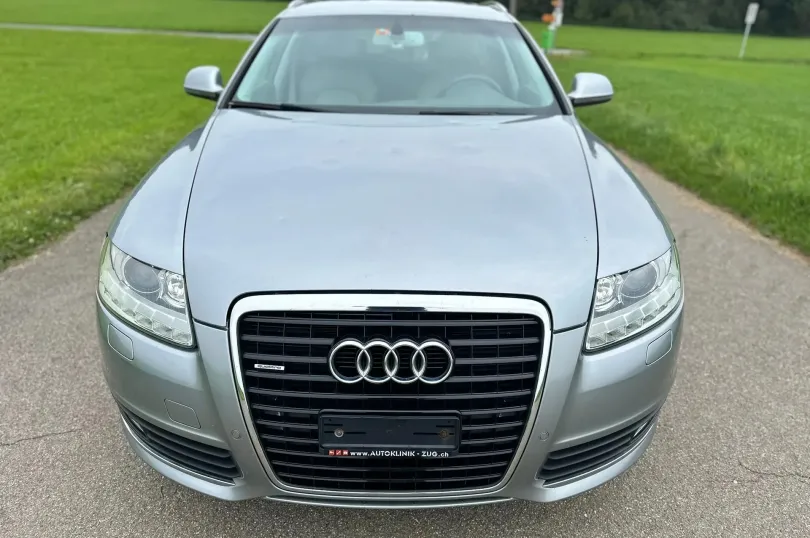 AUDI A6 Avant 4.2 V8 FSI quattro tiptronic, Usagé, Suisse, Hunenberg