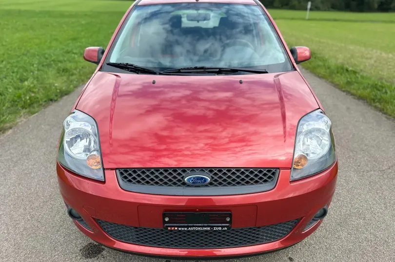 FORD Fiesta 1.4 16V Ambiente, Used, Switzerland, Hunenberg