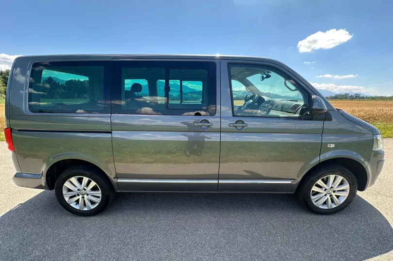 VW T5 Multivan 2.0 Bi-TDI CR Highline 4Motion DSG, Usagé, Suisse, Hunenberg