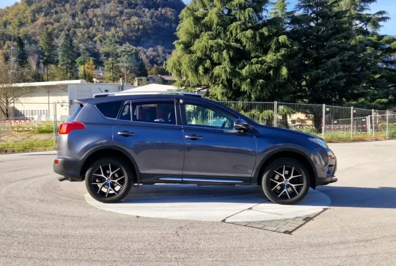 Toyota Rav4 , Usato, Svizzera, Mendrisio