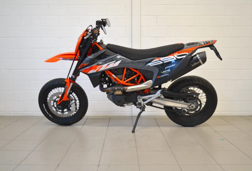 KTM 690 SMC R Supermoto, Used, Switzerland, Camorino