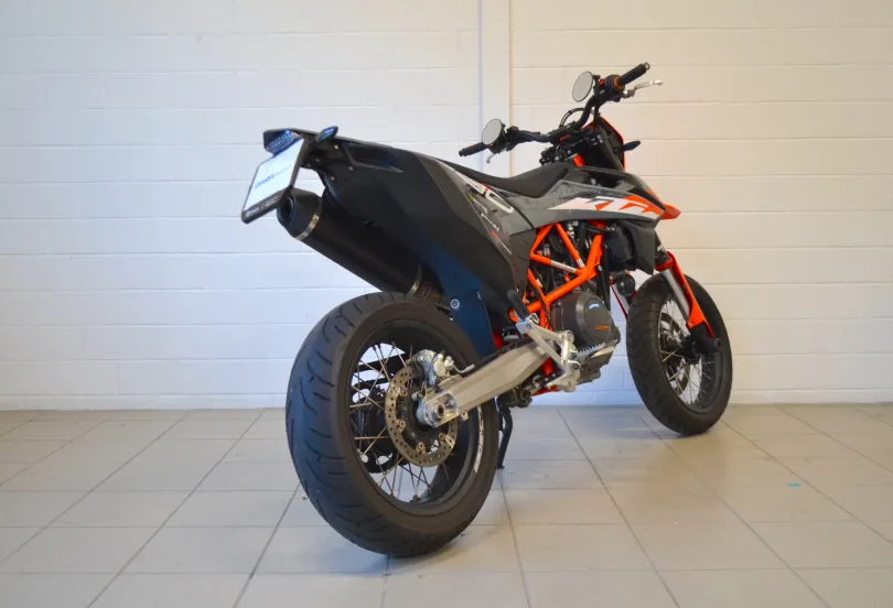 KTM 690 SMC R Supermoto, Used, Switzerland, Camorino